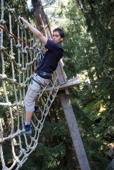 Planche à voile en pleine forêt pour Valentin.
