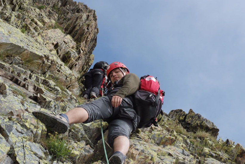 Plutôt à l’aise malgré la verticalité du terrain : Lucas !