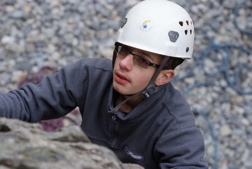 Tout en concentration, les premières longueurs de Jérémy !