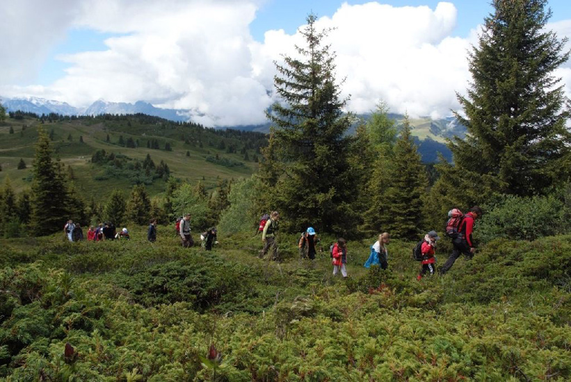 Nous dominons maintenant toute la vallée ! Nous suivons l’arête !