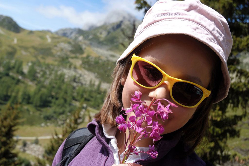 Camille prend le temps de se faire un joli petit bouquet !