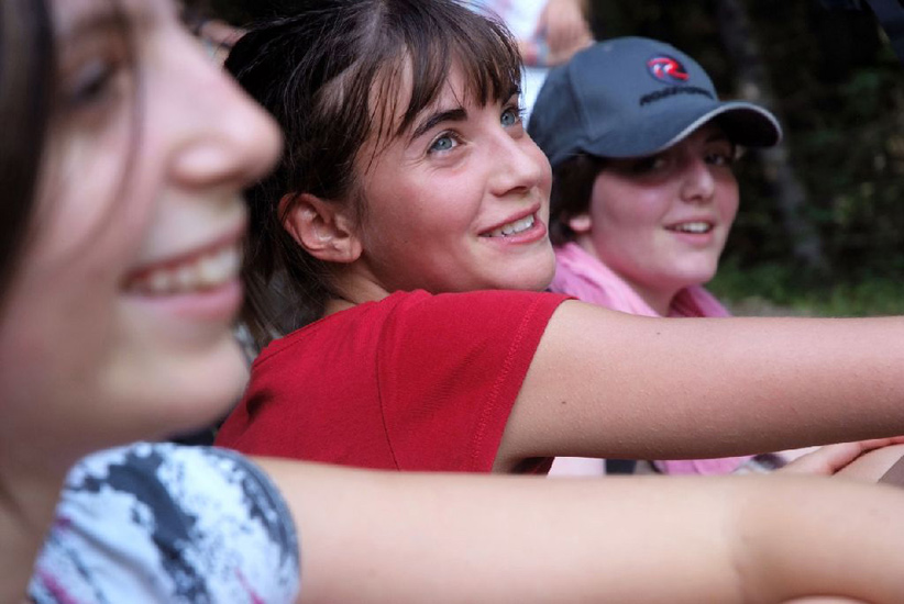 Une pause souriante qui fait du bien pour Manon.