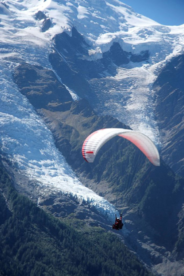 On n’a jamais vu le glacier des Bossons sous cet angle !