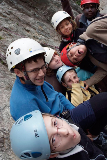 Rendez-vous au rocher des Gaillands ce matin ! Au programme : escalade pour tous !