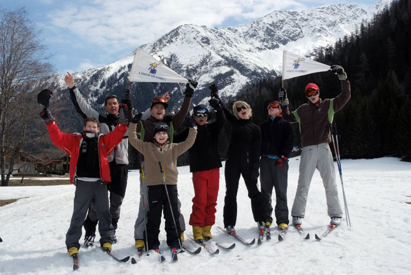 Ski de fond pour les plus grands ce matin, on profite de la neige !