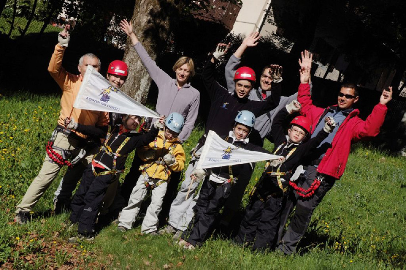 Tous dans les cimes ce matin ! Programme : accrobranche !