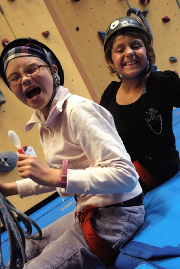 L’euphorie des championnes fières de leur réussite ! Mélissa et Alizée.