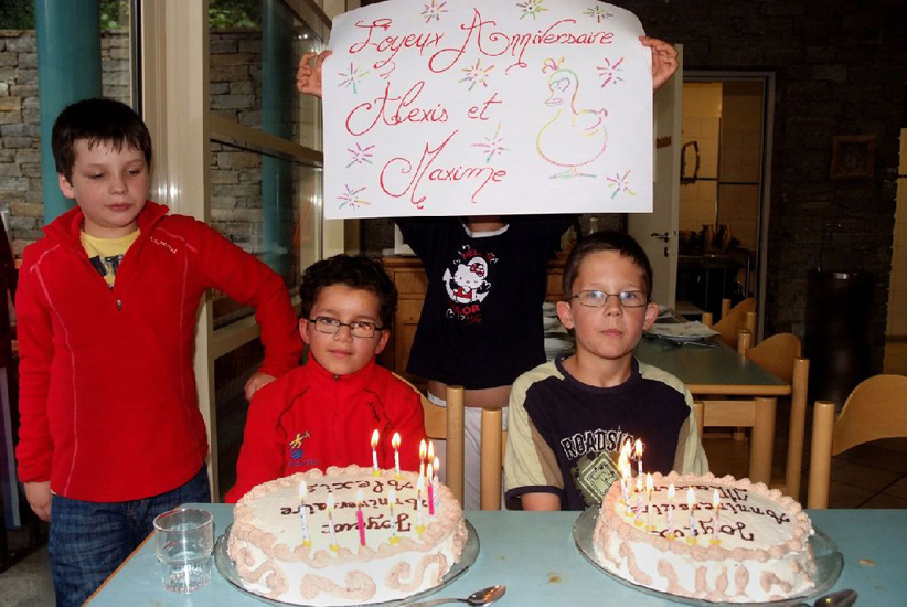 Et on finit la journée en souhaitant un bon anniversaire à Alexis et Maxime, quelle belle première journée !