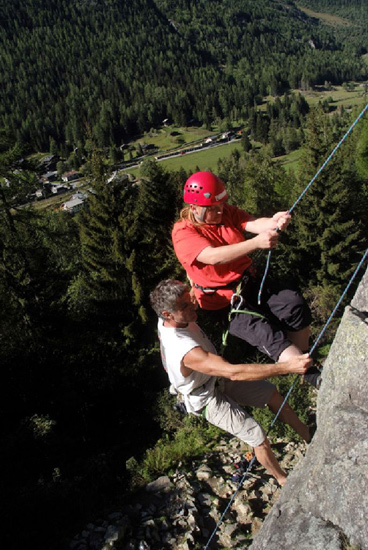 Emilie domine bien la forêt de Vallorcine de tout là-haut !
