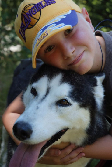 Matéo pris d’une énorme affection pour son champion du jour !