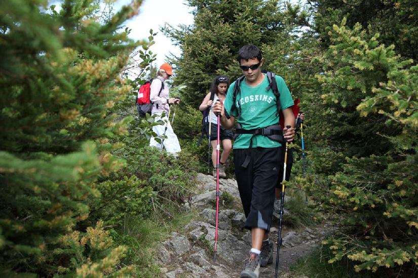 Slalom entre les sapins, Florian adore !