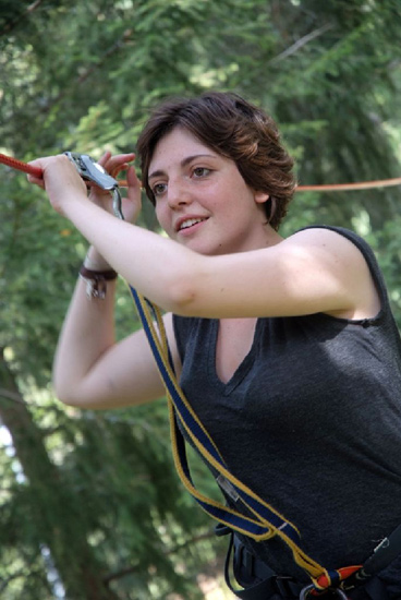Les yeux rivés sur la fin du parcours, Nicole avance tranquillement.