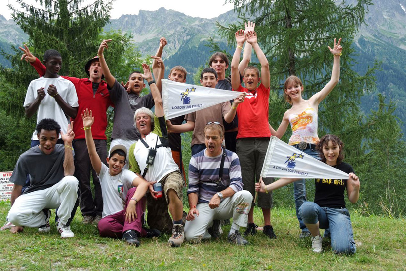 Un groupe surmotivé pour jouer à Tarzan dans les arbres !