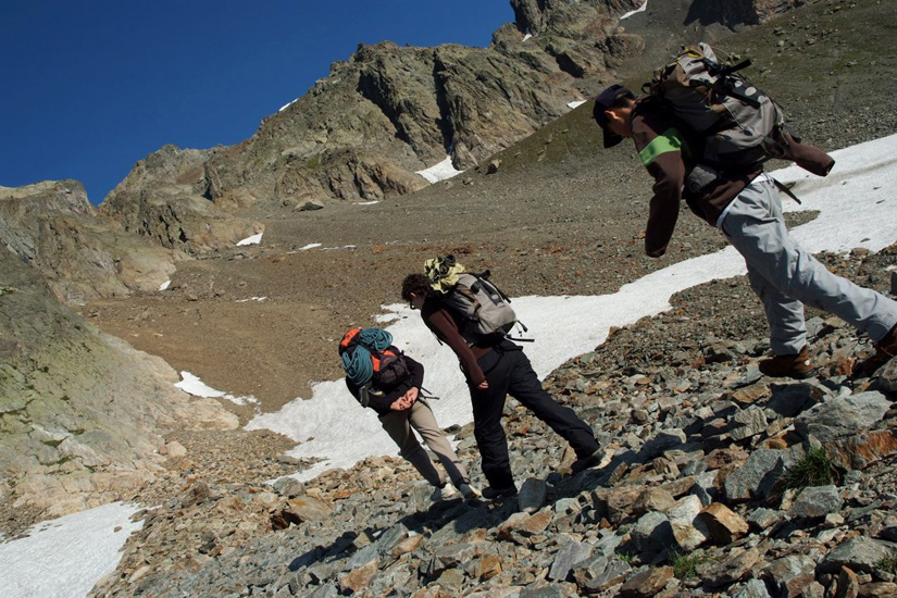 C’est tout là-haut que ce trouve notre Everest, alors on attaque notre ascension.