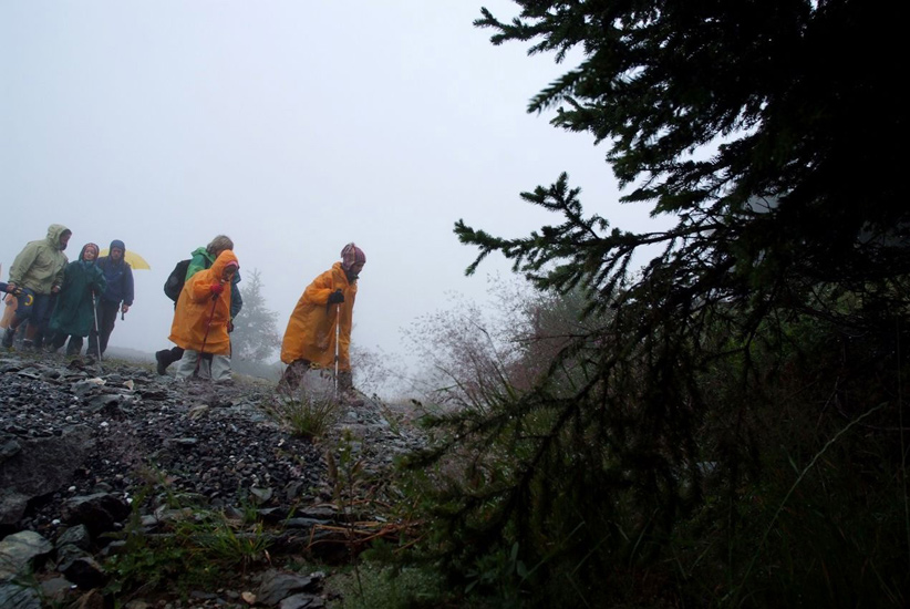 C’est parti pour une ballade dans les bois du col du Prarion !