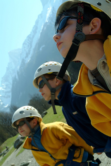Et oui les gars, on va y aller tout là-haut ! (Rémi V, Arthur et Guillaume S).