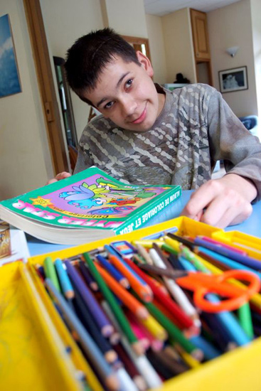 Ce matin, il est plutôt branché dessin Valentin, il y a toutes les couleurs qu’il désire en tout cas !