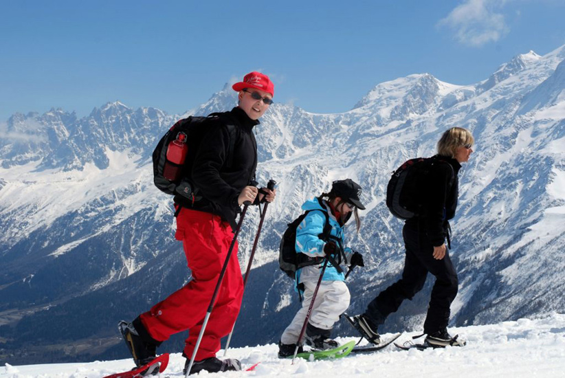 Triplette de championnes sur tapis blanc : Pauline, Anna et Christine !
