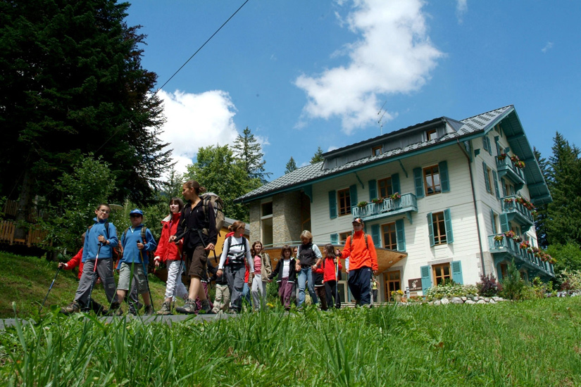 Il est maintenant l’heure de partir pour une balade de mise en jambes, alors on quitte le chalet et direction le bois du Bouchet !