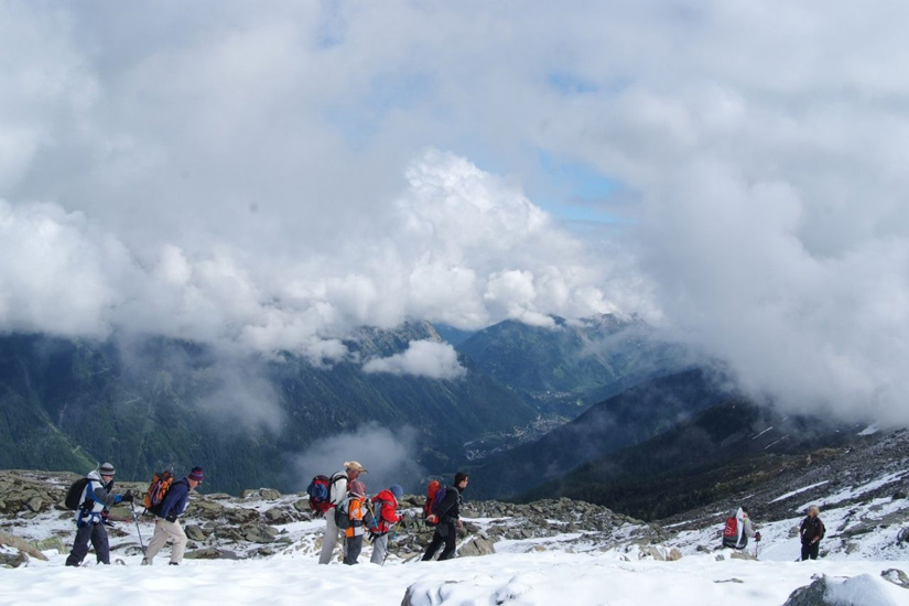 Le soleil commence à pointer ! Nous surplombons la vallée de Chamonix…