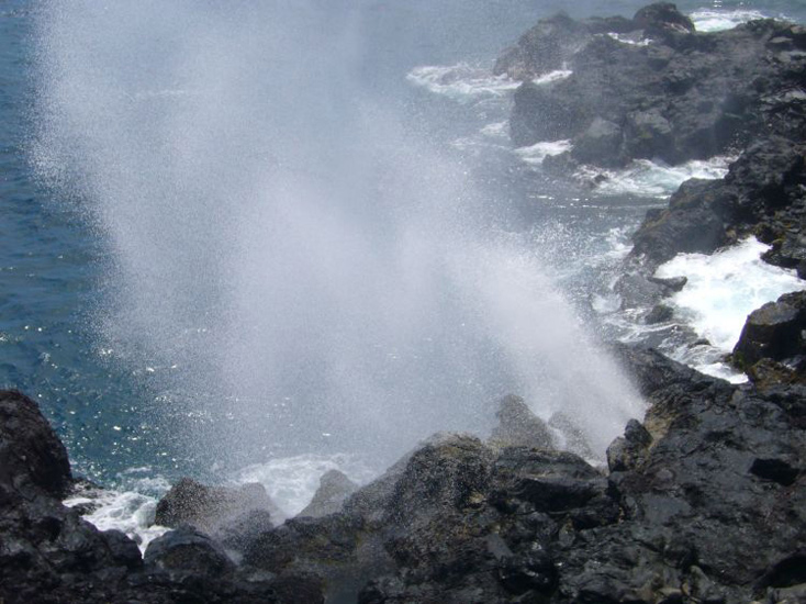 Impressionnants les geysers à Saint-Leu !