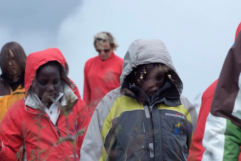 Capuche sur la tête, nous bravons le crachin montagneux sans sourciller !