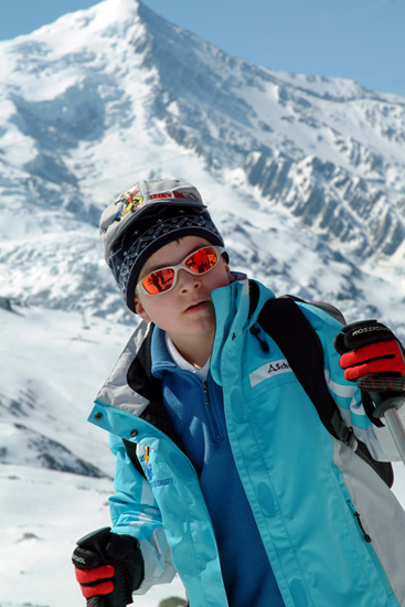 Bonnet, casquette, blouson, gants, il n’a rien laissé au hasard Antoine !