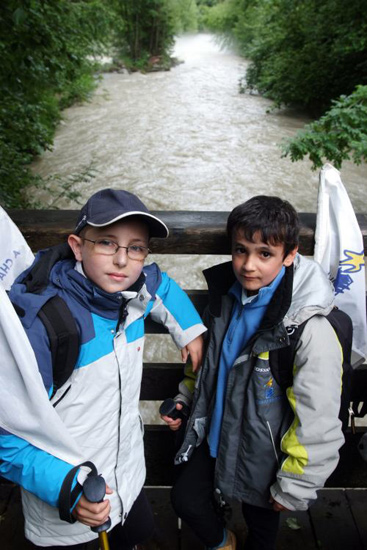 On aurait tellement aimé se baigner, mais malheureusement l’eau de l’Arve est à 5° ! C’est froid quand même !