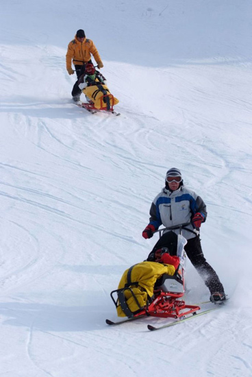 Victoire prend très cœur son rôle de guide de descente infernale !