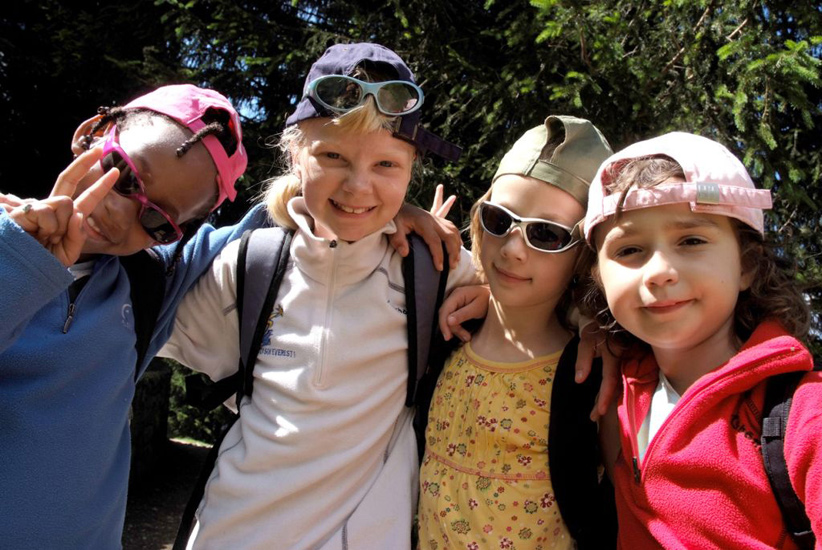 Alors les filles, il est bon le soleil de Chamonix ? (Anna-Jhyn, Lysiane, Iris et Adeline)