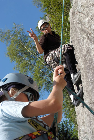 Décontraction totale pour Aldaberto, c’est l’attitude qu’il faut avoir en escalade.