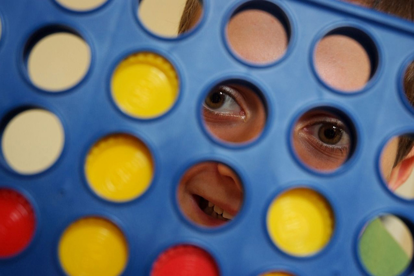 Dès qu’il voit des pièces en or, Loïc a les yeux qui brillent !