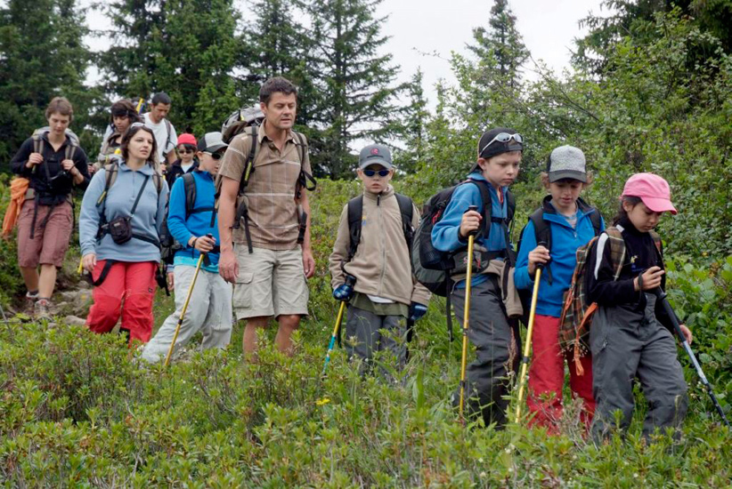 Je ne pensais vraiment jamais voir un embouteillage de champions en montagne, c’est dingue !