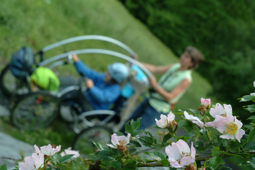 « Ca descend comme une fleur ces machines là ! ». Encore fait-il maîtriser… (Nawel et Sylvie).