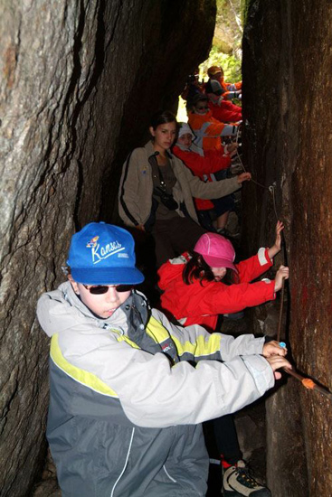 On savait qu’ils étaient archi motivés mais de là à déplacer les rochers, c’est très fort !