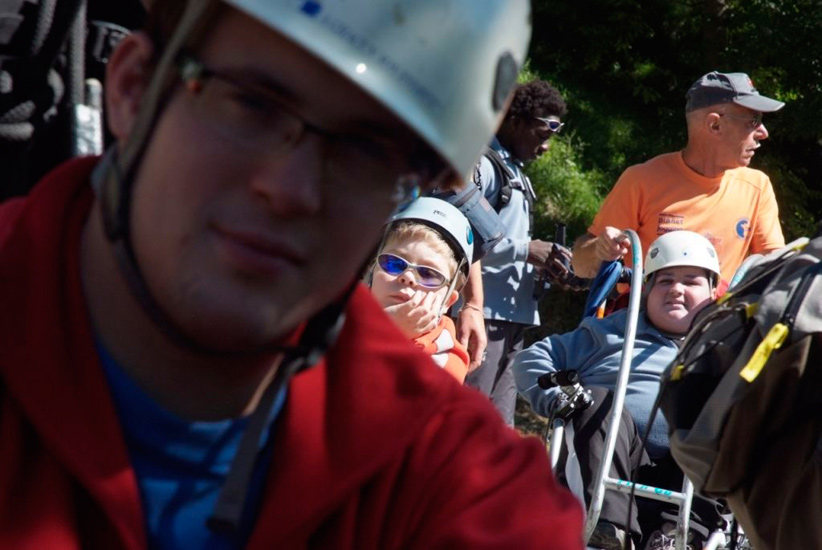 Petit rassemblement de tous les bolides pour vérification technique !