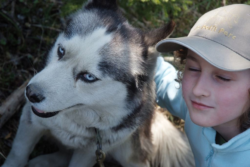 Deux compagnons d’attelage : Alpine et Victorien.
