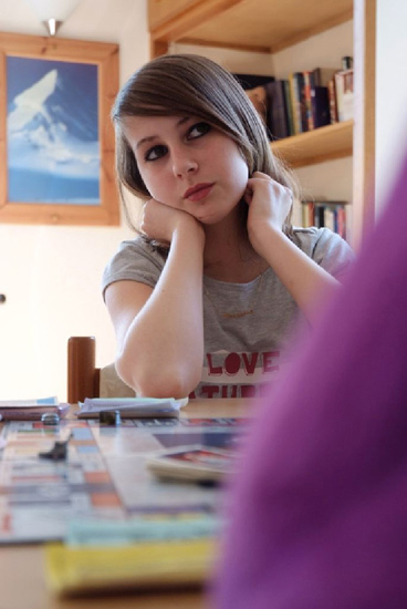 Alexandra essaie de lire dans les pensées des adversaires…