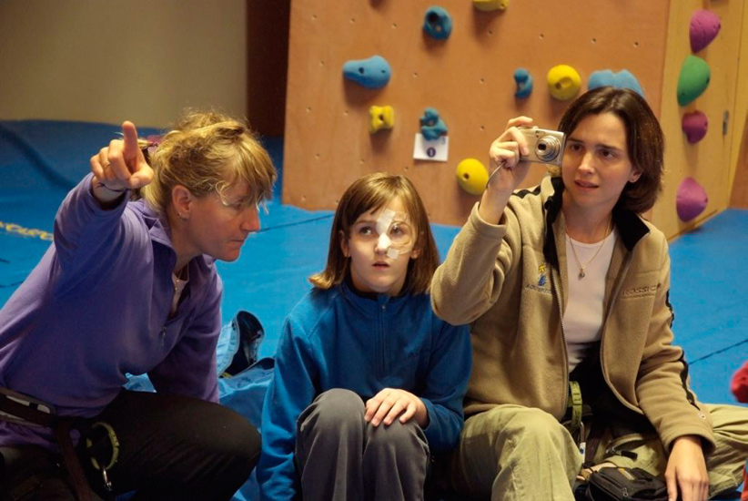 De ravissantes observatrices commentent les exploits des copains ! (Béatrice, Mylène et Magali)