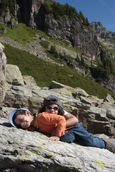 C’est Chamonix Plage pour Maat et Claire !