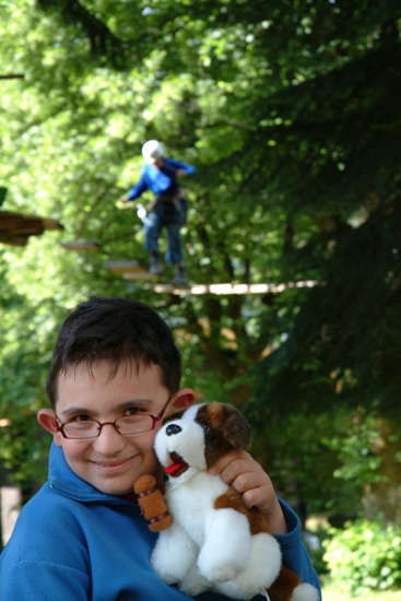 Petite pause câline pour Benjamin, pendant qu’Eric fait l’pont !
