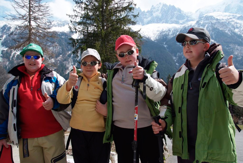 Ok, on est prêts à partir pour une petite balade d’acclimatation ! (Damien, Timothée, Quentin et Jean)