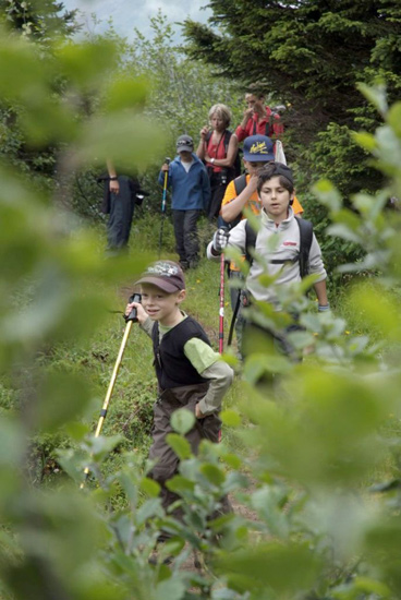 Jérémie prend son rôle de guide en haute montagne avec beaucoup de sérieux !