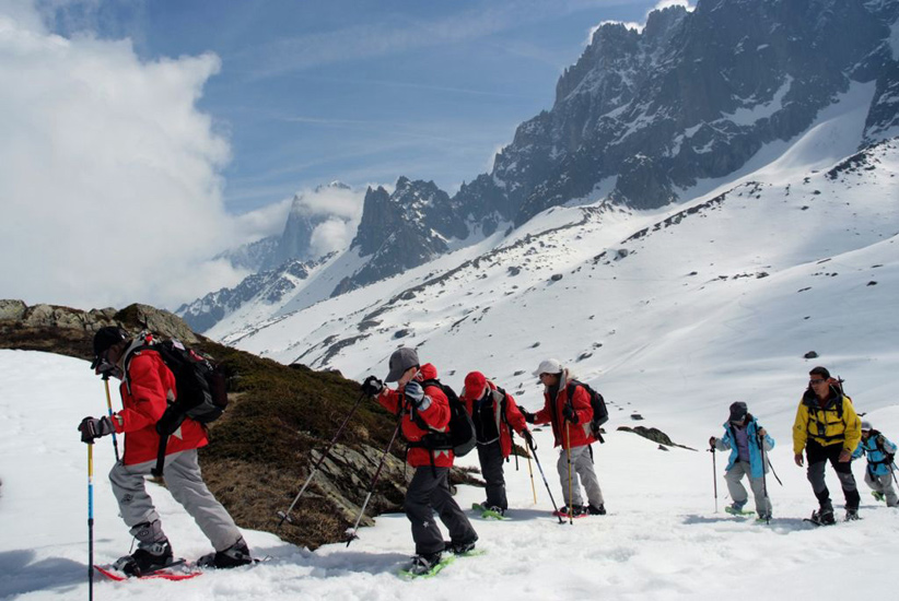 On continue notre route, tous derrière les petits hommes rouges !