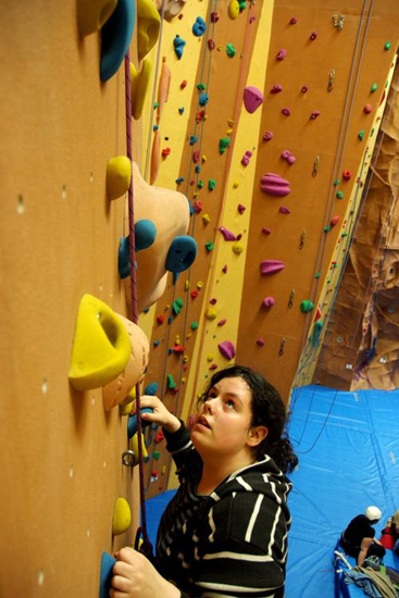 Allez Cindy, courage ! Le bonheur est en haut de la paroi !