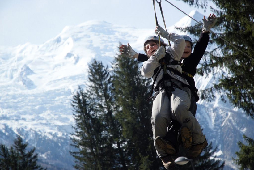 Tiphaine et William s’offrent un petit vol dans les montagnes, c’est super !!!