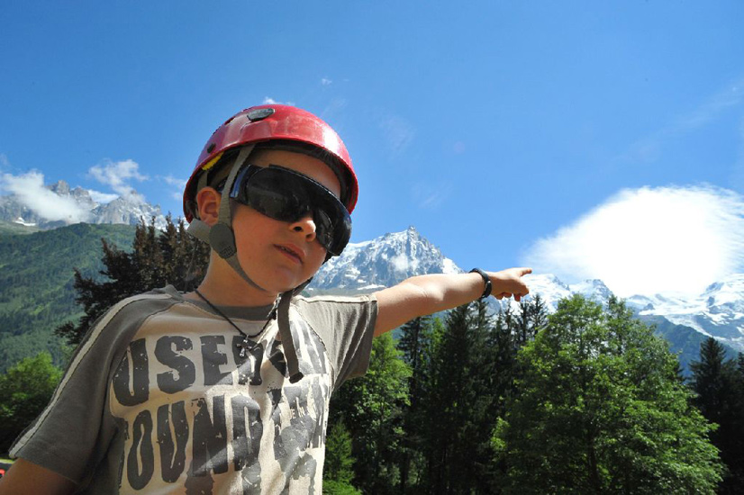 Simon nous montre le Mont-Blanc.