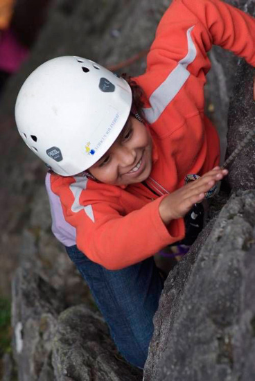 Montée d’adrénaline contrôlée par le rire ! Camille en pleine ascension !