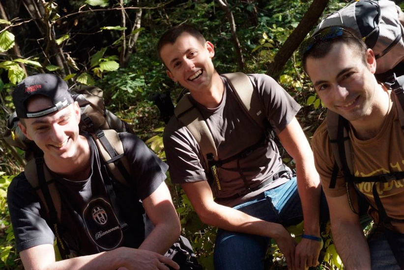 Paul, Edouard et Timothée en pause feuillage, entre ombre et lumière…