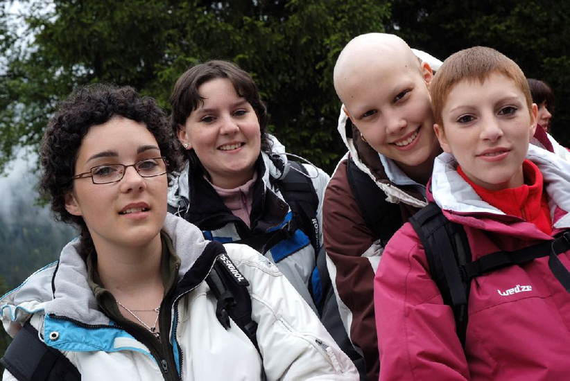 Alors les filles, ça vous plaît Chamonix ? On dirait que oui ! (Chloé, Cyndelle, Virginie et Sarah)